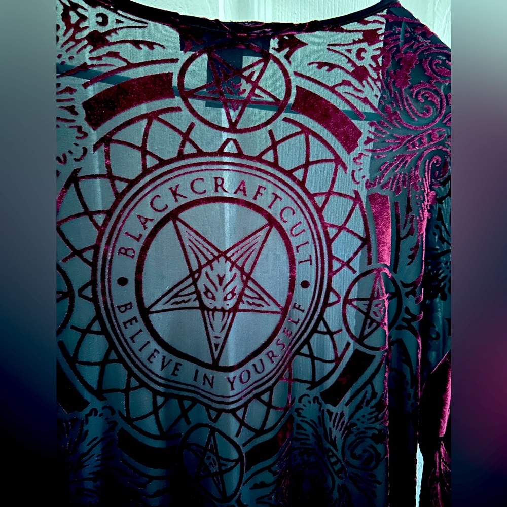 Blackcraft kimono size small like new, excellent condition